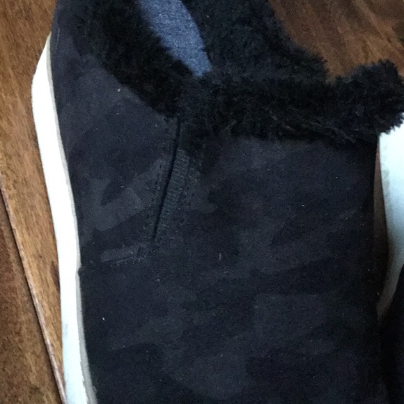 Dr. Scholls camo slip on shoes⭐️ - Picture 4 of 6